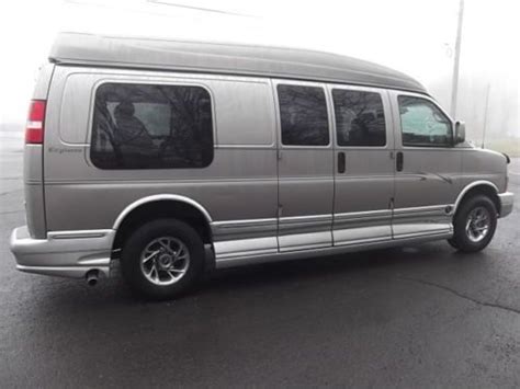 Find Used 2004 Gmc Savana 9 Passenger Explorer Limited Se Hightop Conversion Van Leather In