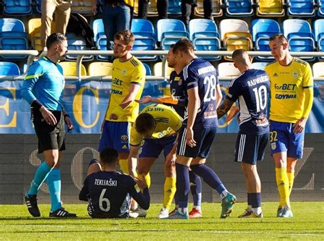 Fortuna 1 Liga Arka Gdynia przegrała w Niecieczy i zakończyła sezon w