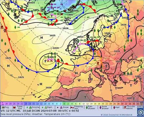 Za Amanie Pogody W Polsce Niebo Zap Onie Po Amane Drzewa Olbrzymi