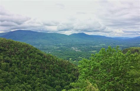 Top 10 Fall Foliage Hikes for Southern Vermont | Vermont.com