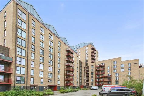 Cowan House Greenwich SE10 2 Bed Flat 550 000