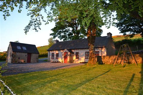 Mccourts Cottage Enjoy The Mournes