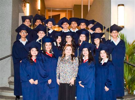 Graduación noveno grado Génesis Bilingual School en Honduras