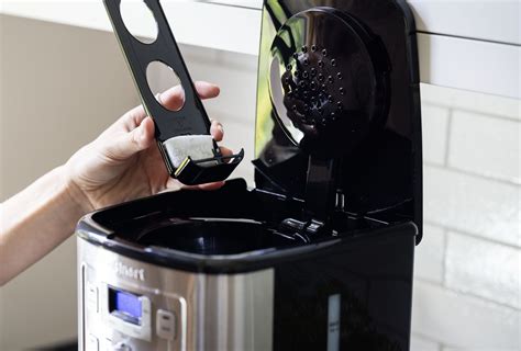 How To Clean A Cuisinart Coffee Maker The Right Way