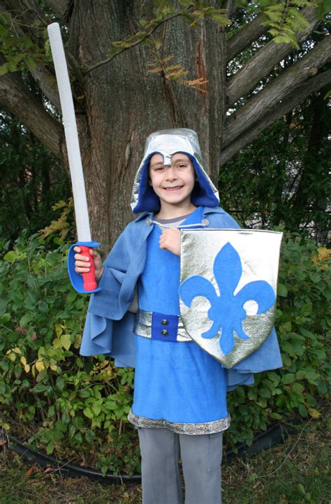 Sew Can Do: Happy & Crafty Halloween Costumes!