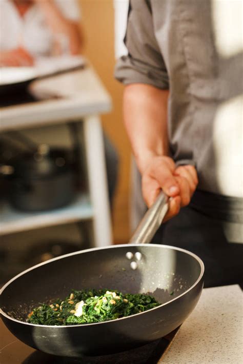 Ricette Spinaci In Padella Al Burro Crudi Donna Moderna