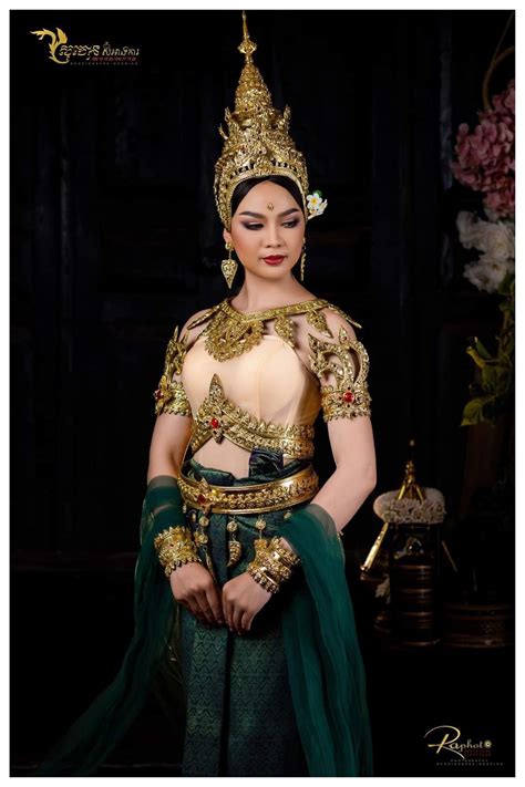 Cambodian Women Thailand Outfit Wonder Woman Costumes Superhero