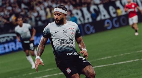 Memphis Depay Volta Ao Time Titular Do Corinthians Para Duelo Decisivo