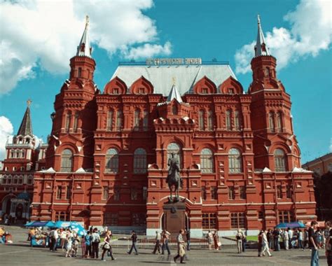 Todo lo que debes saber sobre el Kremlin y la Plaza Roja de Moscú