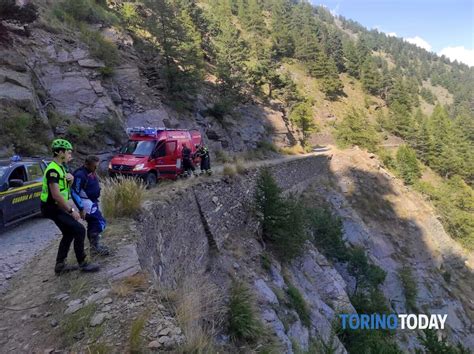 Incidente Stradale Salbertrand Strada Del Pramand Moto Precipitata