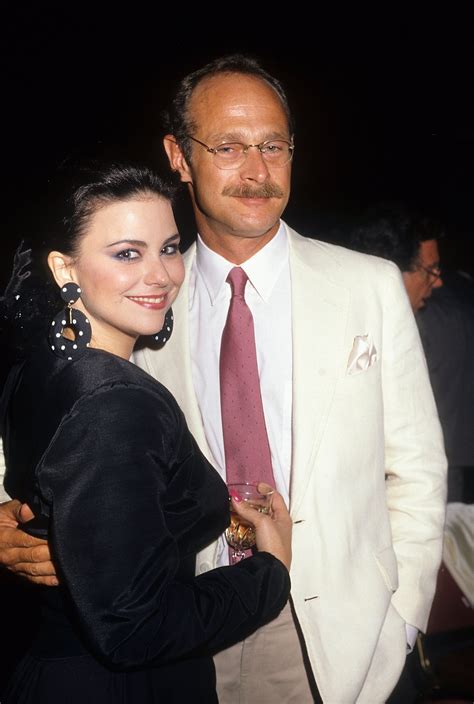 who is married to delta burke 8