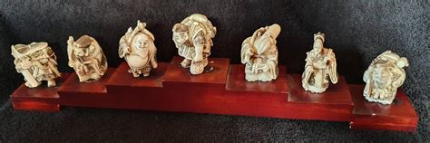 Ivory figurine set | Antiques Board