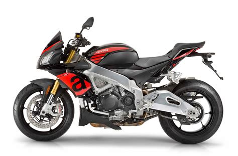 2017 Aprilia Tuono V4 1100rr Review