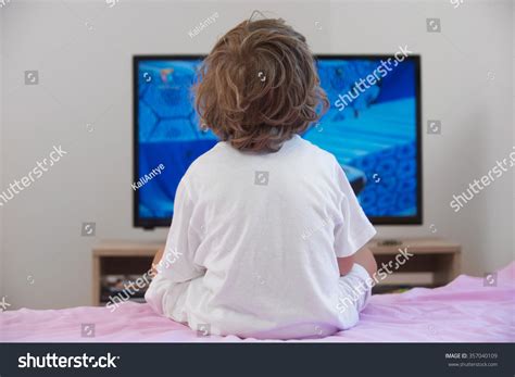 6,751 A Boy Watches Tv Images, Stock Photos & Vectors | Shutterstock