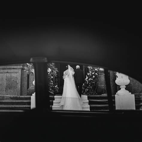 Valery's Food Restaurant - Un pasto senza🍷 è come un giorno senza ☀️