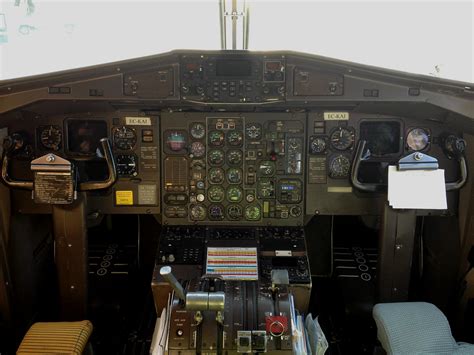 ATR42 300 SwiftAir EC KAI Cockpit Operated C O FedEx Aler2010 Flickr