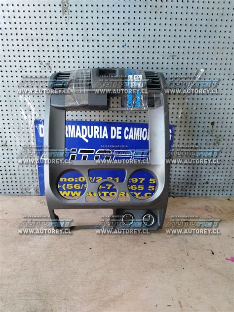 Moldura Central Radio Tablero Great Wall Wingle Iva