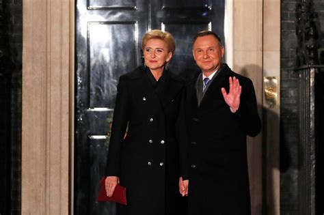 Pogrzeb królowej Elżbiety II Tak Andrzej Duda i Agata Duda oddali