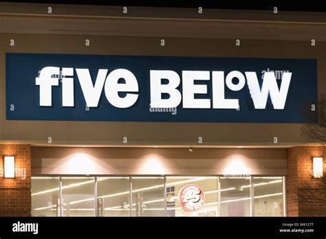 Five Below Discount Store Sign At Night Stock Photo Alamy