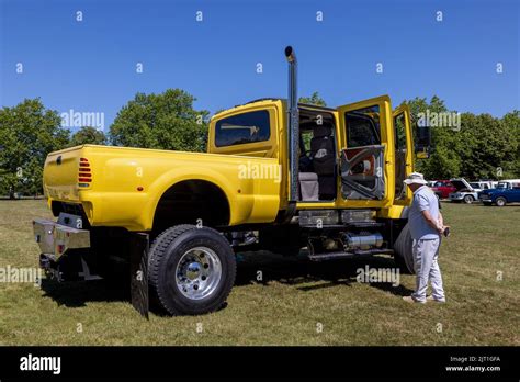 Navistar Cxt 7300 On Display At The American Auto Club Rally Of The