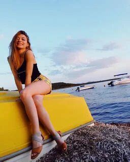 Hot Sexy Ipek Ozagan Bikini Pics