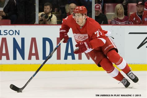 RED WINGS NAME DYLAN LARKIN CAPTAIN - In Play! magazine