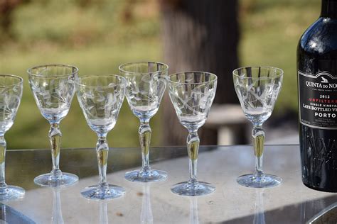 7 Vintage Etched Wine ~ Liquor Glasses 4 Oz After Dinner Drink Glasses Port Wine ~ Dessert