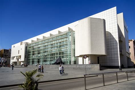 Entrada al MACBA el Museo de Arte Contemporáneo de Barcelona