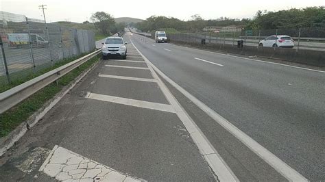 Jovem Morre Atropelado Por Caminhonete Na Via Dutra Em Barra Mansa