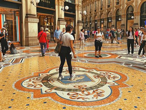 El Toro De La Galeria Vittorio Emanuele En Mil N Historia Y Leyenda