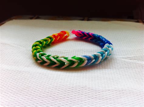 Pin Di Alehandmade Su Rainbow Loom Bracciali Bracciali Elastici