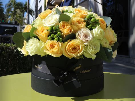 Roses Delivered Dubai Flower Delivery Service By Onlyroses