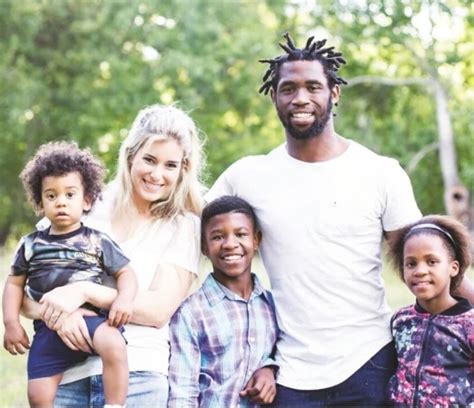 Siya Kolisi Age, Wife Rachel Smith, Kids, Chidren, Net Worth, Parents