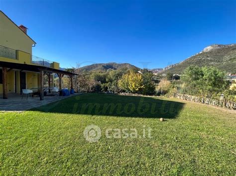 Case Con Giardino Privato In Vendita A Toirano In Zona Centro Casa It