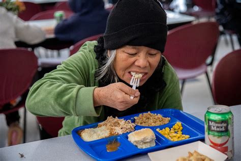 St Marys Dining Room Feeds The Needy With Thanksgiving Day Meal