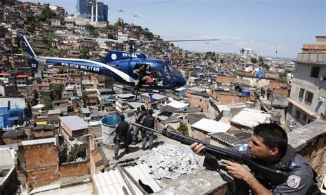 Guerra No Rio Veja Fotos Da Ocupa O Do Complexo Do Alem O Que