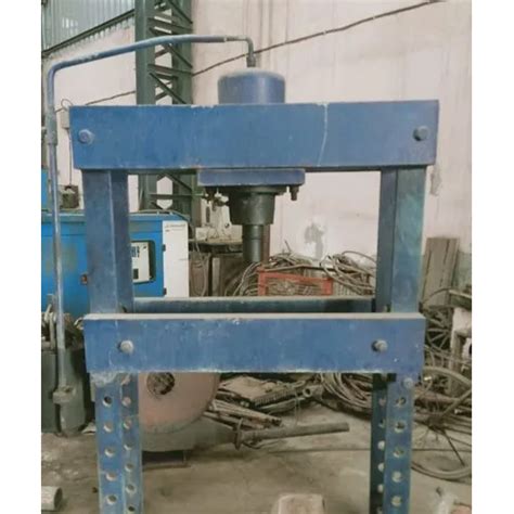 Hand Operated Hydraulic Press Machine At 165000 00 INR In Ballabgarh