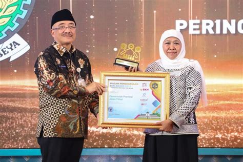 Pemprov Jawa Timur Terima Penghargaan Bkn Award 2023 Terbanyak Se Indonesia