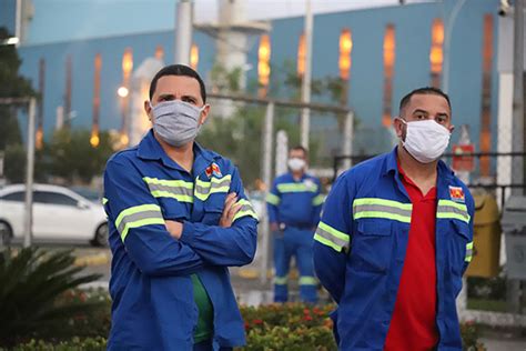 Paralisa O Na Novelis Protesta Contra Redu O Na Plr Sindicato Dos