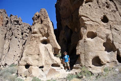 Enjoying the geology of the Mojave National Preserve | Wooster Geologists