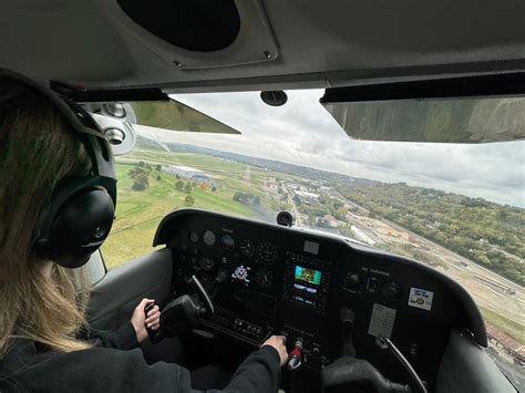 Aviation fans analyze NTSB air accident reports for technical data 8