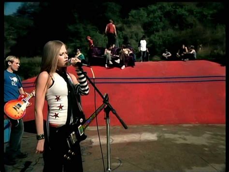 Avril Lavigne Complicated Mv Screencaps Hq Music Image 19850146