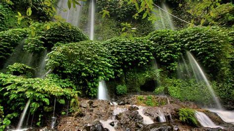 Manjakan Mata Dengan Keindahan Air Terjun Benang Kelambu Wisata