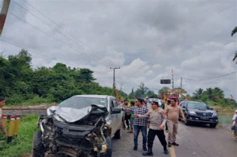 Rawan Kecelakaan Daop Jakarta Kembali Tutup Perlintasan Liar Jalur