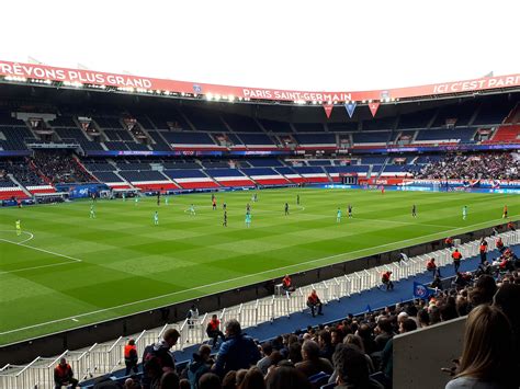 Montigny Le Bretonneux Bientôt Le Futur Stade Du Psg à Montigny Le