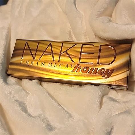 Urban Decay Makeup Urban Decay Naked Honey Eyeshadow Palette Poshmark