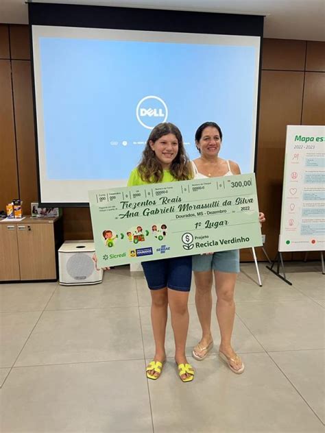 Alunos da Escola Municipal Clori Benedetti recebem premiação do projeto