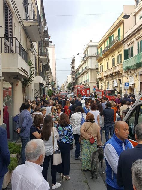 Messina Terribile Tragedia Nella Notte Incendio In Pieno Centro