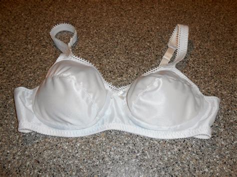 Ilove2sew Pin Up Girls Classic Bra