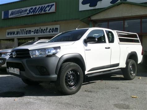 Willam Sainct TOYOTA HILUX EXTRA CAB LECAP